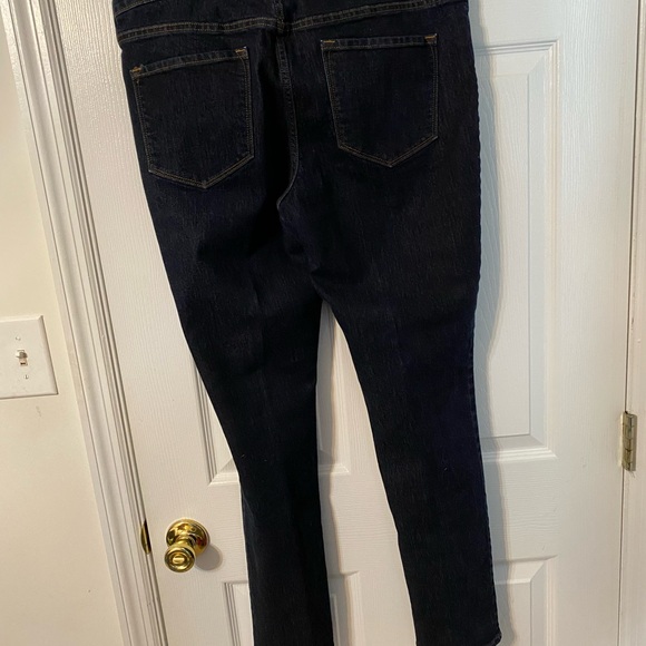 Old navy Women's Dark Blue Jeans Size 14 - Picture 2 of 9